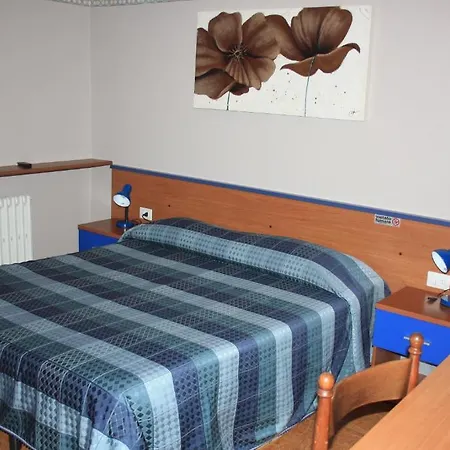 Отель Marsari *